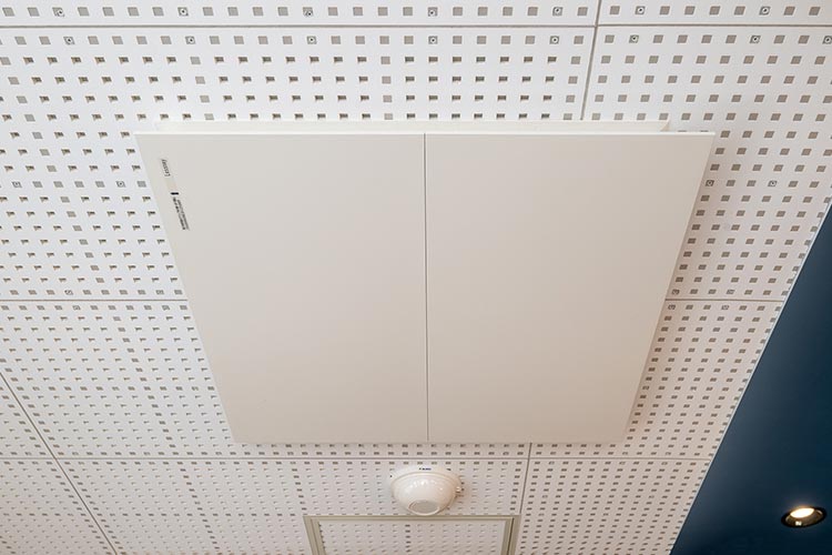 天井設置型大型空気清浄装置（設備6）