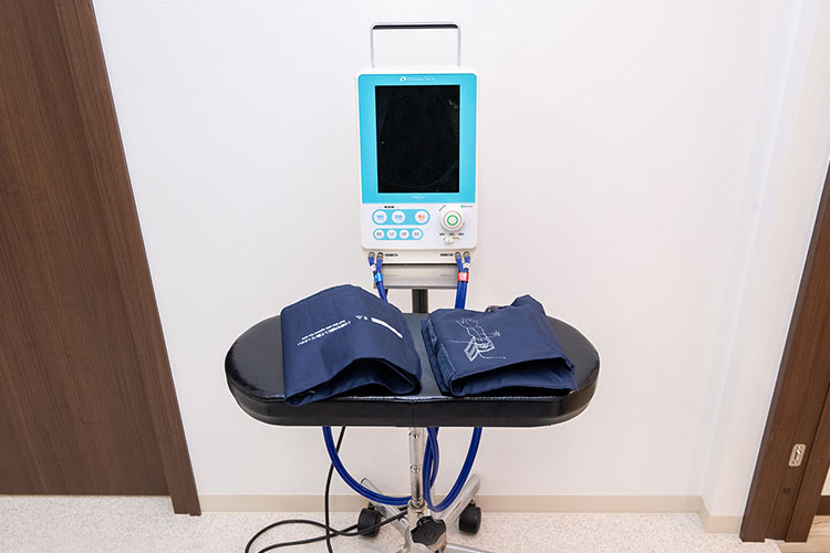 脈波血管進展性検査装置